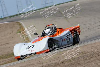 media/Apr-30-2022-CalClub SCCA (Sat) [[98b58ad398]]/Group 3/Race (Grapevine)/